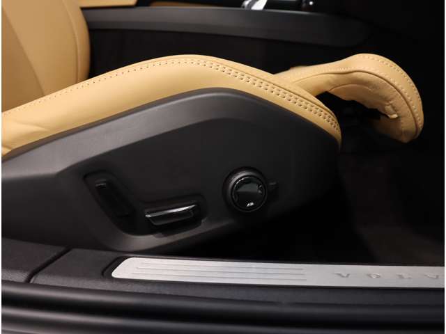 ボルボ Ｖ６０ アルティメット Ｂ４ R5年 (関東) 99