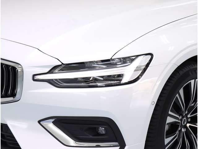 ボルボ Ｖ６０ アルティメット Ｂ４ R5年 (関東) 99