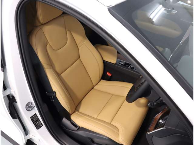 ボルボ Ｖ６０クロスカントリー アルティメット Ｂ５ ＡＷＤ ４ＷＤ R5年 (関東) 99