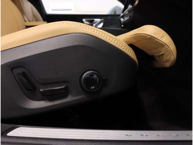 ボルボ Ｖ６０クロスカントリー アルティメット Ｂ５ ＡＷＤ ４ＷＤ R5年 (関東) 99