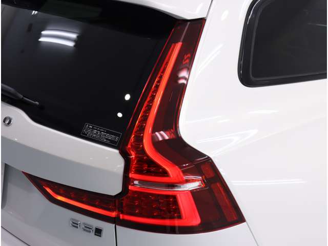 ボルボ Ｖ６０クロスカントリー アルティメット Ｂ５ ＡＷＤ ４ＷＤ R5年 (関東) 99