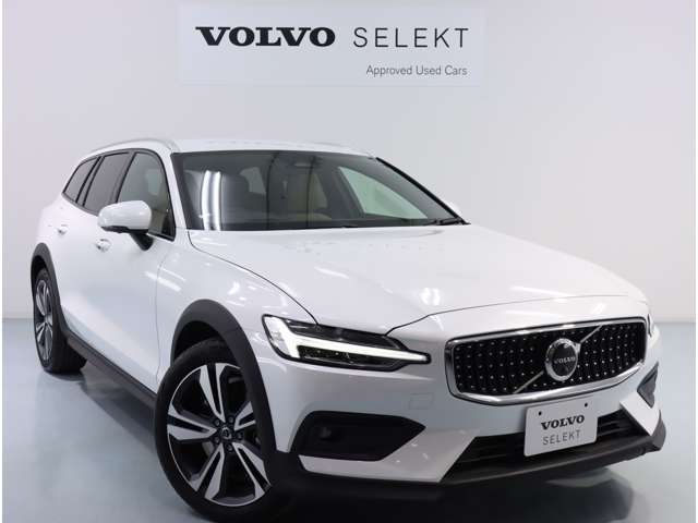 ボルボ Ｖ６０クロスカントリー アルティメット Ｂ５ ＡＷＤ ４ＷＤ R5年 (関東) 99