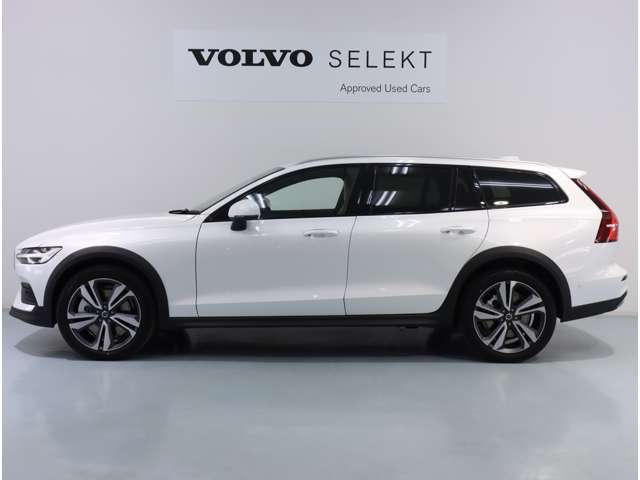 ボルボ Ｖ６０クロスカントリー アルティメット Ｂ５ ＡＷＤ ４ＷＤ R5年 (関東) 99
