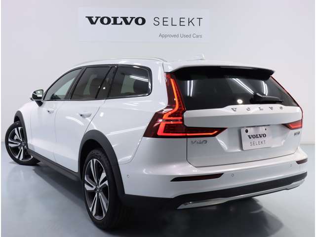 ボルボ Ｖ６０クロスカントリー アルティメット Ｂ５ ＡＷＤ ４ＷＤ R5年 (関東) 99