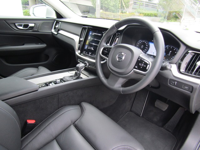 ボルボ Ｖ６０ Ｔ５　インスクリプション R2年 (関東) 99