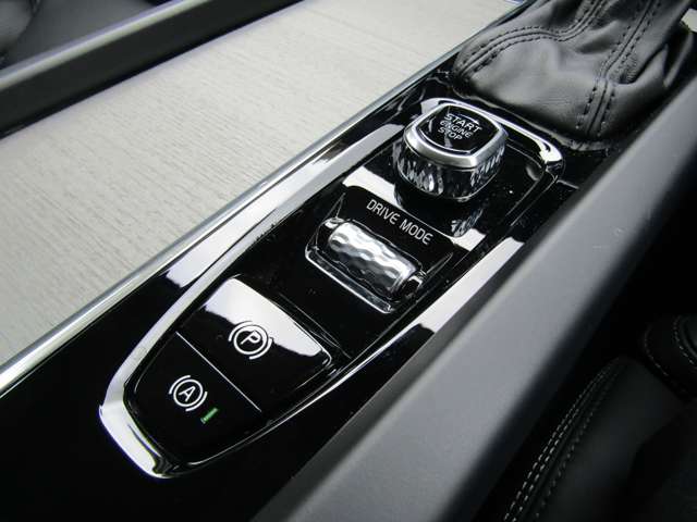 ボルボ Ｖ６０ Ｔ５　インスクリプション R2年 (関東) 99