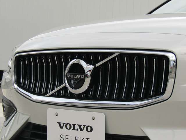 ボルボ Ｖ６０ Ｔ５　インスクリプション R2年 (関東) 99