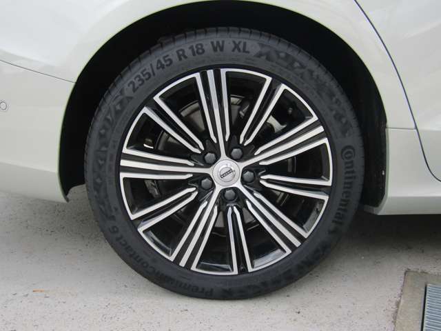 ボルボ Ｖ６０ Ｔ５　インスクリプション R2年 (関東) 99