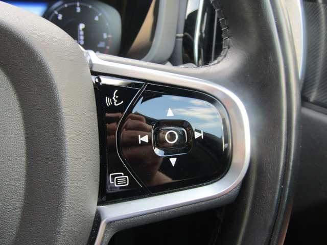 ボルボ ＸＣ６０ Ｄ４ ＡＷＤ インスクリプション ディーゼルターボ ４ＷＤ R1年 (関東) 99