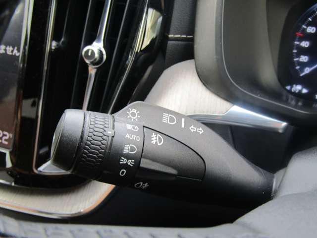 ボルボ ＸＣ６０ Ｄ４ ＡＷＤ インスクリプション ディーゼルターボ ４ＷＤ R1年 (関東) 99