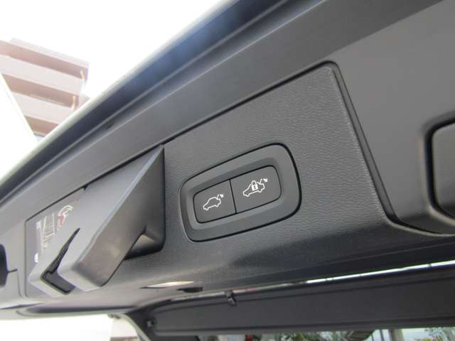 ボルボ ＸＣ６０ Ｄ４ ＡＷＤ インスクリプション ディーゼルターボ ４ＷＤ R1年 (関東) 99