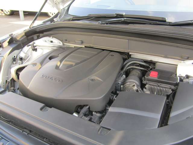 ボルボ ＸＣ６０ Ｄ４ ＡＷＤ インスクリプション ディーゼルターボ ４ＷＤ R1年 (関東) 99