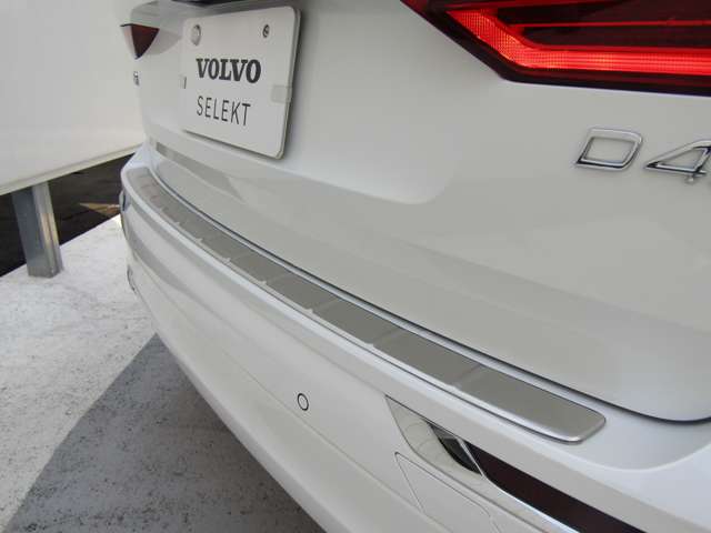 ボルボ ＸＣ６０ Ｄ４ ＡＷＤ インスクリプション ディーゼルターボ ４ＷＤ R1年 (関東) 99