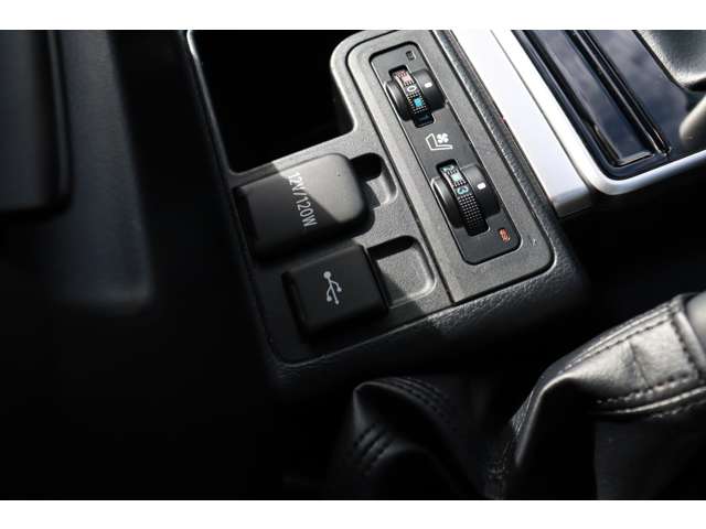 トヨタ ランドクルーザープラド ２．７ ＴＸ Ｌパッケージ ４ＷＤ R4年 (東海) 99