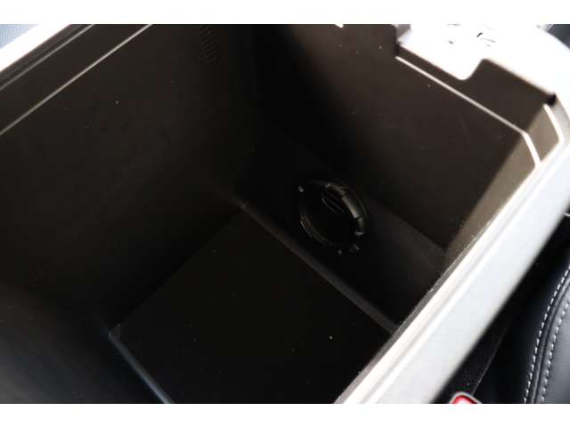 トヨタ ランドクルーザープラド ２．７ ＴＸ Ｌパッケージ ４ＷＤ R4年 (東海) 99