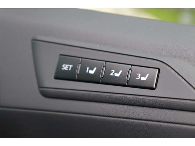 トヨタ アルファード ２．５ Ｓ Ｃパッケージ R5年 (東海) 99