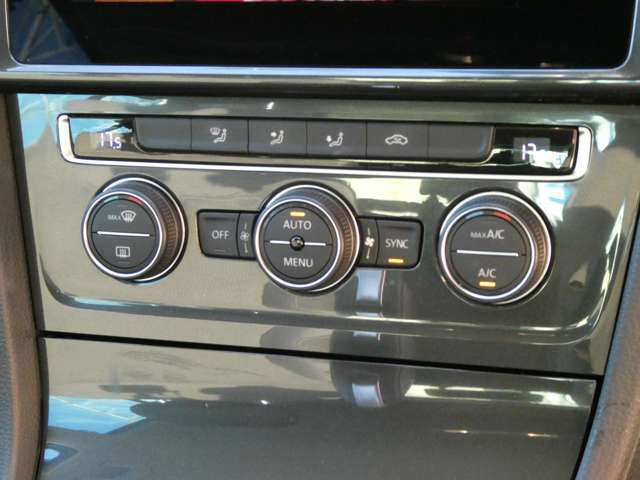 フォルクスワーゲン ゴルフ ＴＤＩ コンフォートライン マイスター ディーゼルターボ R2年 (関東) 99