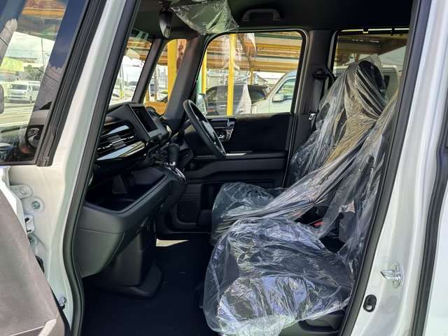 ホンダ Ｎ　ＢＯＸ カスタム ６６０ Ｌ R5年 (東海) 99