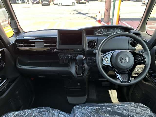 ホンダ Ｎ　ＢＯＸ カスタム ６６０ Ｌ R5年 (東海) 99