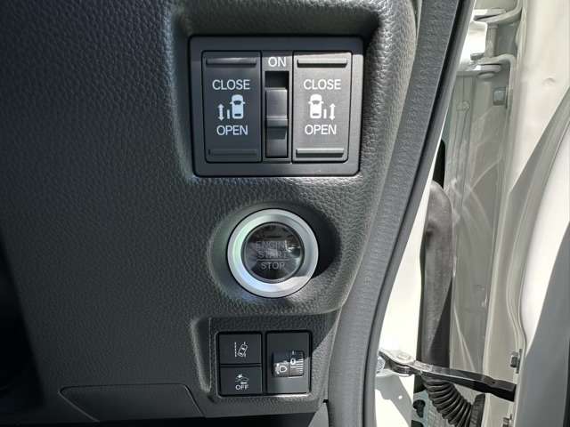 ホンダ Ｎ　ＢＯＸ カスタム ６６０ Ｌ R5年 (東海) 99