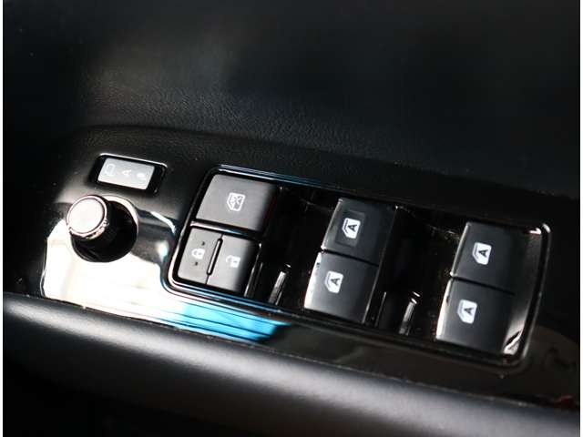 トヨタ ヴェルファイア　ハイブリッド ハイブリッド ２．５ ＺＲ Ｇエディション Ｅ－ＦＯＵＲ ４ＷＤ R1年 (関東) 99