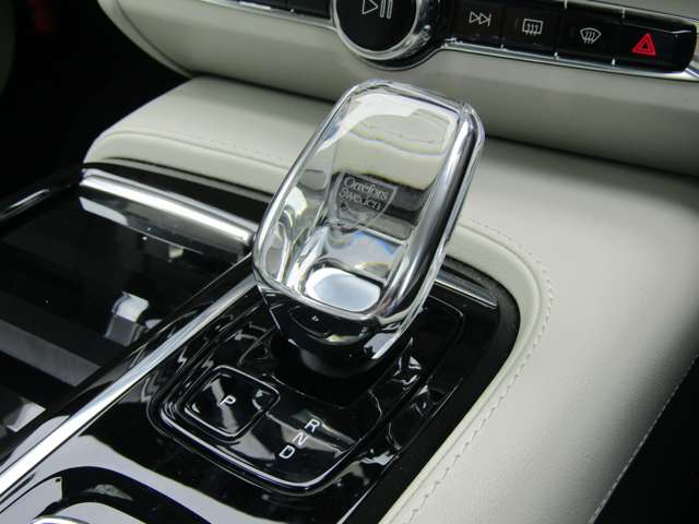 ボルボ Ｓ９０ リチャージ アルティメット Ｔ８ ＡＷＤ プラグイン ハイブリッド ４ＷＤ R5年 (関東) 99