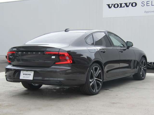 ボルボ Ｓ９０ リチャージ アルティメット Ｔ８ ＡＷＤ プラグイン ハイブリッド ４ＷＤ R5年 (関東) 99