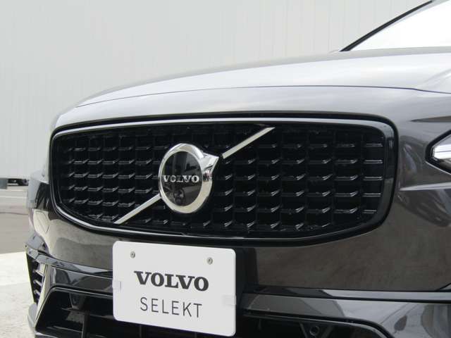 ボルボ Ｓ９０ リチャージ アルティメット Ｔ８ ＡＷＤ プラグイン ハイブリッド ４ＷＤ R5年 (関東) 99