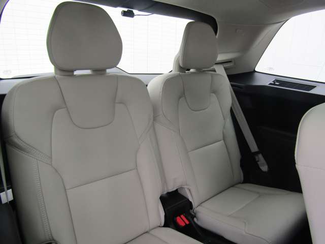 ボルボ ＸＣ９０ リチャージ アルティメット Ｔ８ ＡＷＤ プラグイン ハイブリッド ４ＷＤ R5年 (関東) 99