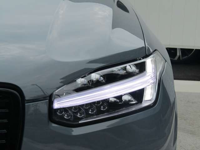 ボルボ ＸＣ９０ リチャージ アルティメット Ｔ８ ＡＷＤ プラグイン ハイブリッド ４ＷＤ R5年 (関東) 99