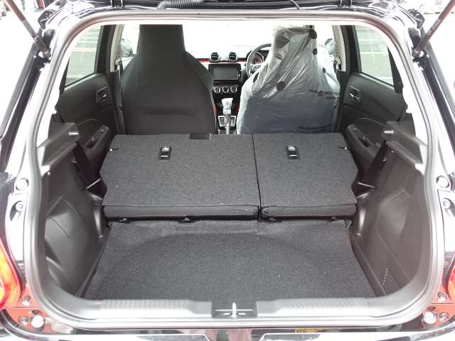 スズキ スイフト スポーツ １．４ R5年 (東海) 99