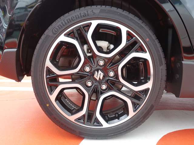 スズキ スイフト スポーツ １．４ R5年 (東海) 99