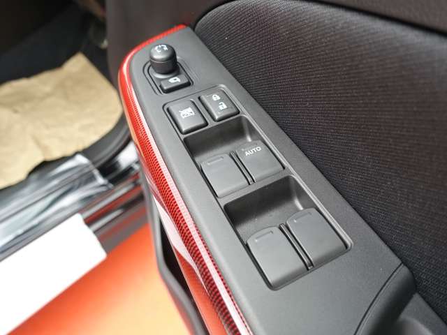 スズキ スイフト スポーツ １．４ R5年 (東海) 99