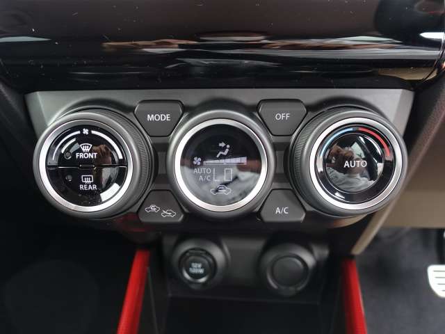 スズキ スイフト スポーツ １．４ R5年 (東海) 99