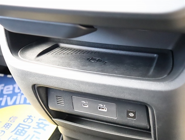 日産 セレナ １．４ Ｅ－ＰＯＷＥＲ ルキシオン R5年 (関東) 99