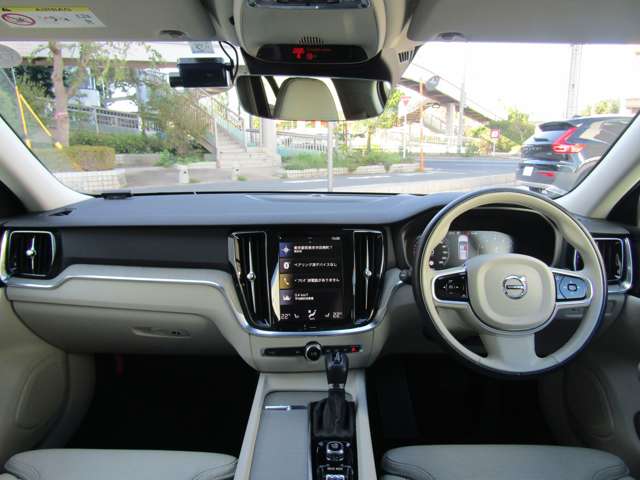 ボルボ Ｖ６０ Ｔ５　インスクリプション R2年 (関東) 99