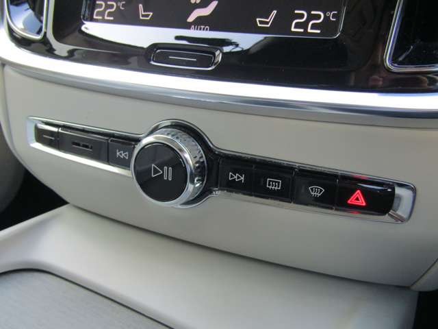 ボルボ Ｖ６０ Ｔ５　インスクリプション R2年 (関東) 99