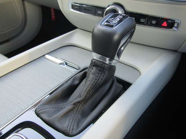 ボルボ Ｖ６０ Ｔ５　インスクリプション R2年 (関東) 99