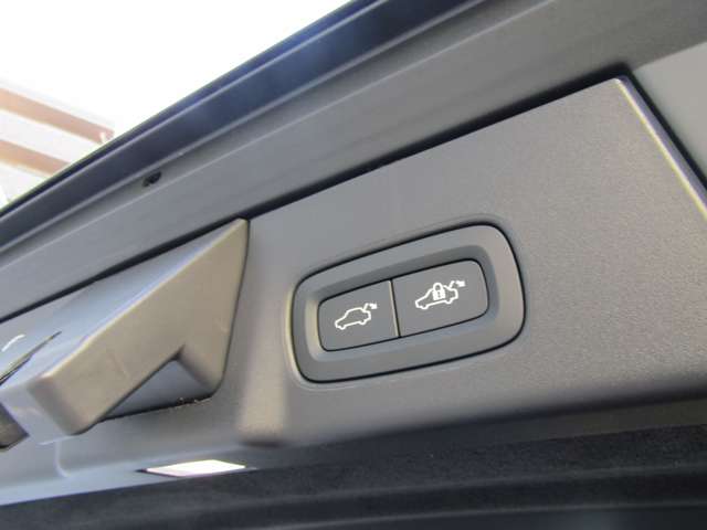 ボルボ Ｖ９０クロスカントリー Ｂ６ ＡＷＤ プロ ４ＷＤ R3年 (関東) 99