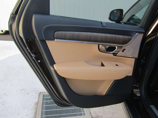 ボルボ Ｖ９０クロスカントリー Ｂ６ ＡＷＤ プロ ４ＷＤ R3年 (関東) 99