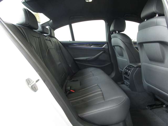 ＢＭＷ ５シリーズ ５２３Ｄ Ｍスポーツ ディーゼルターボ H30年 (近畿) 99