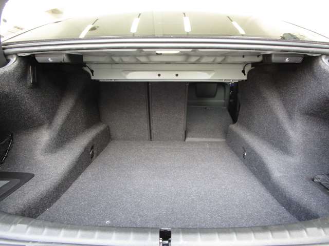 ＢＭＷ ５シリーズ ５２３Ｄ Ｍスポーツ ディーゼルターボ H30年 (近畿) 99