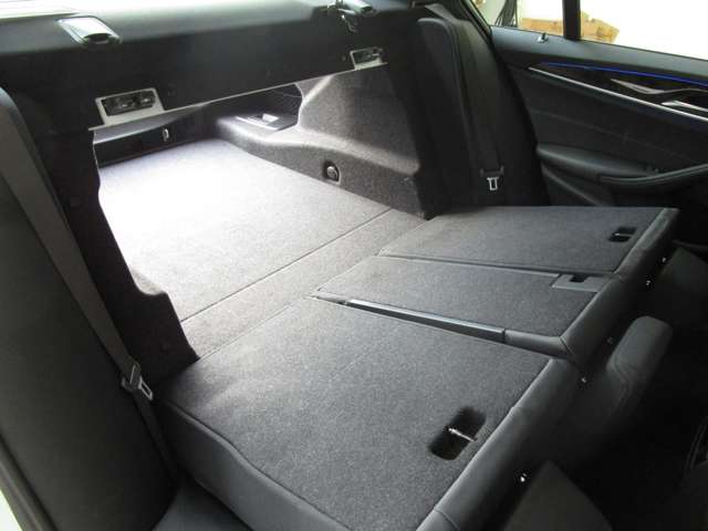 ＢＭＷ ５シリーズ ５２３Ｄ Ｍスポーツ ディーゼルターボ H30年 (近畿) 99