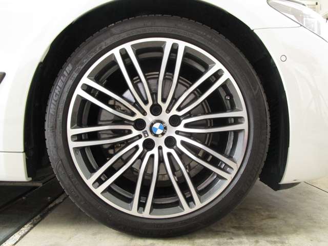 ＢＭＷ ５シリーズ ５２３Ｄ Ｍスポーツ ディーゼルターボ H30年 (近畿) 99