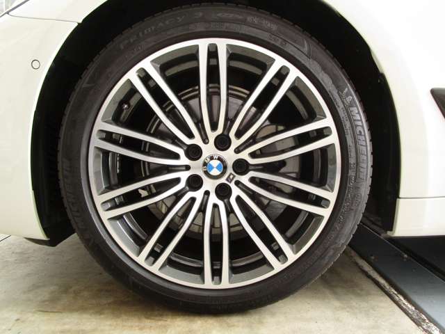 ＢＭＷ ５シリーズ ５２３Ｄ Ｍスポーツ ディーゼルターボ H30年 (近畿) 99