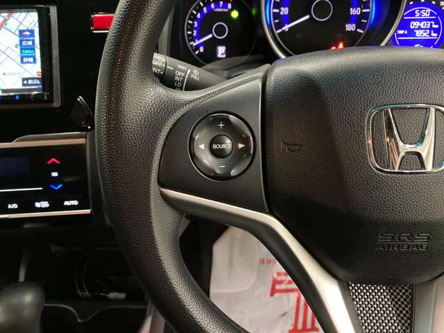 ホンダ フィット １．３ １３Ｇ Ｌパッケージ ４ＷＤ H26年 (北海道) 99