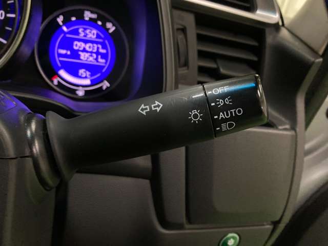 ホンダ フィット １．３ １３Ｇ Ｌパッケージ ４ＷＤ H26年 (北海道) 99