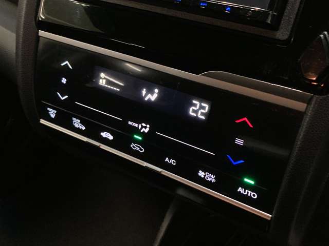 ホンダ フィット １．３ １３Ｇ Ｌパッケージ ４ＷＤ H26年 (北海道) 99