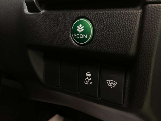 ホンダ フィット １．３ １３Ｇ Ｌパッケージ ４ＷＤ H26年 (北海道) 99