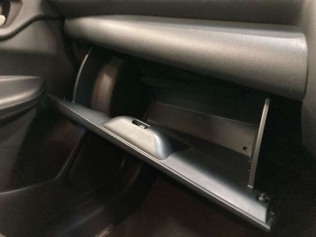 ホンダ フィット １．３ １３Ｇ Ｌパッケージ ４ＷＤ H26年 (北海道) 99